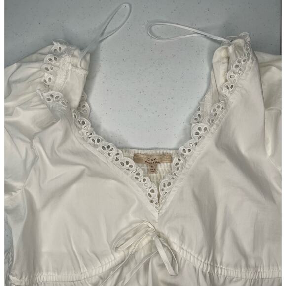 Chelsea & Violet women's white eyelet blouse short sleeve crop top v-neck M NWT - Picture 10 of 15